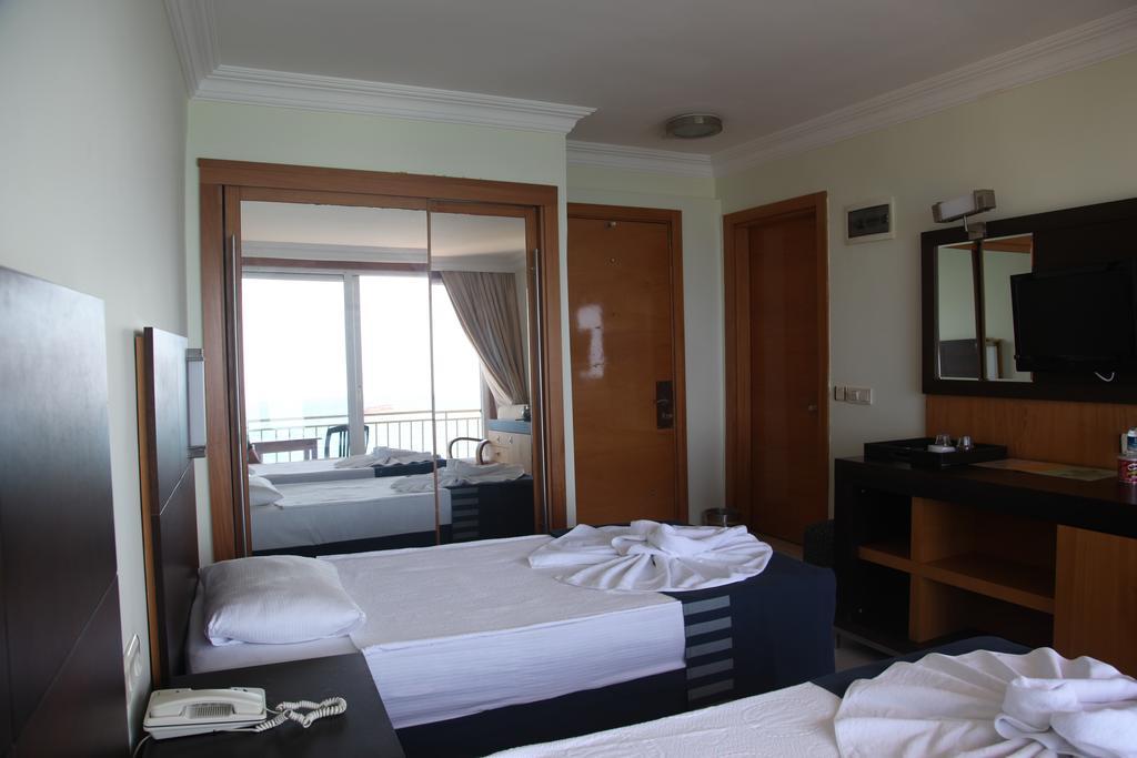 Yali Hotel Side Quarto foto